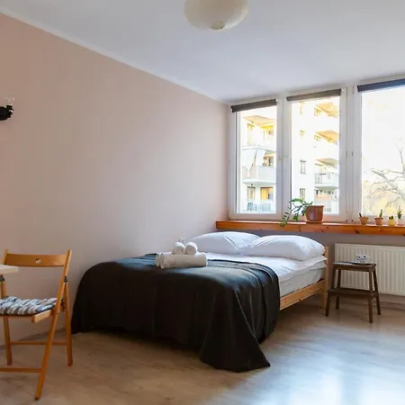 Saska Kepa Apartment